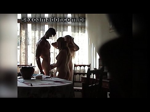 ❤️ Sexveninder inviterer en kæmpe mand og en trekant med ham ️ Super sex at da.pornma-com.ru