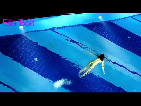 ❤️ Jeg kan ikke stoppe med at se, ung blondine fanget i at svømme nøgen i ELLA BOLT resort pool ️ Super sex at da.pornma-com.ru