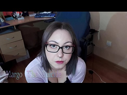 ❤️ Sexet pige med briller sutter Dildo dybt på kamera ️ Super sex at da.pornma-com.ru